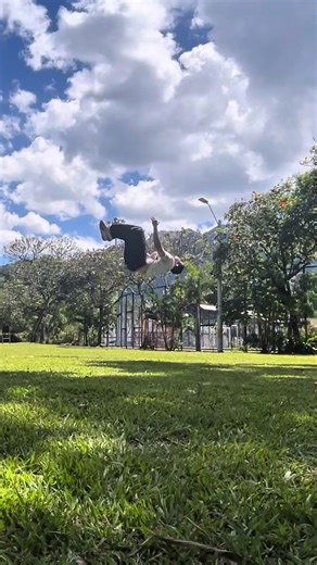 Learn To Master the Roundoff Backflip