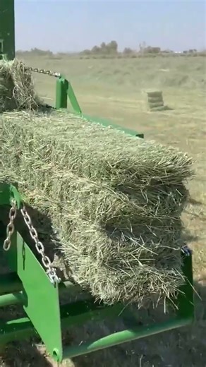 John Deere with TwinPak baler | keeping bales stacking. #farmingmadeeasy #rdoequipmentco #agtech