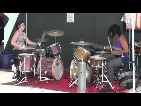 Janet Weiss and Sara Lund Drum Battle 2 of 2 on Tom Tom Magazine TV