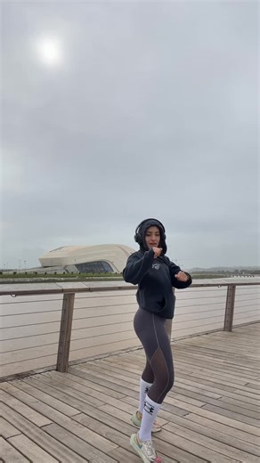 ECLIPSE🥷🏼🌗 | Comment elle fait ..? | Instagram