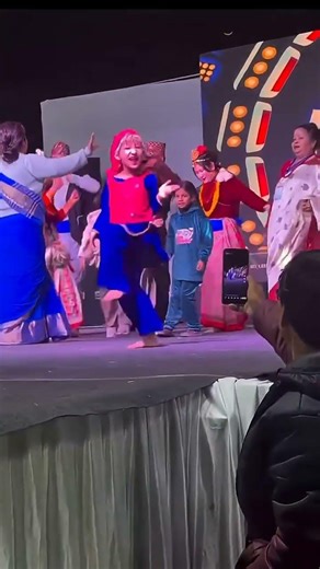 Delhi se kuch bana ke do (jaise itinerary, plan, ya route)?Ya Delhi style me kuch bana do (khana,