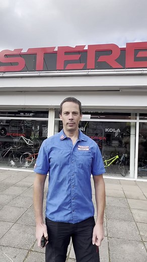 45K views · 121 reactions | Se svinovacím zámkem Abus Combiflex Rest 105 si jednoduše a bezpečně zajistíte svoje jízdní kolo.‍♂️Pevné ocelové lanko o délce 105 cm je neuvěřitelně ohebné a snadno ho omotáte tak, jak potřebujete.Zámek se odemiká číselnou kombinací, kterou si sami nastavíte. | Robert Štěrba Jízdní kola | Facebook