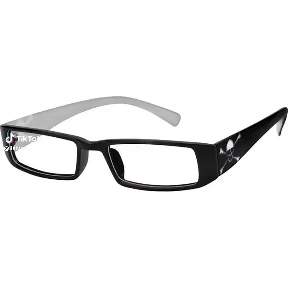 Y2K Streetwear Fashion Trends Explained