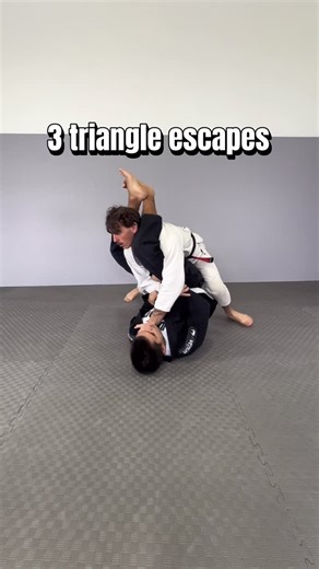 Claudio Brudny on Instagram: "Triangle choke escapes Check the full video on YouTube https://youtu.be/sqkqnQsGigo?si=iYPFe00m558KgiUg . . . #bjj #trianglechoke #jiujitsu4life #bjjtechnique"