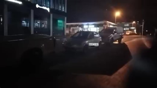 ROBERRY CLAIMS AT ESWATINI BANK: Multiple police vehicles, including units from the Scenes of Crime, are currently at the EswatiniBank Manzini Branch following reports of a possible robbery. Some of the bank’s employees have begun arriving as authorities secure the area and establish the facts. More details will be shared as information becomes available. | Times of Eswatini