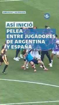 Jugadores de Argentina y España protagonizan pelea al terminar la final del Mundial #shorts