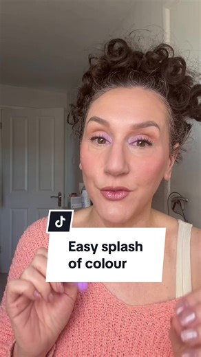 Add a Splash of Colour to Your Neutral Makeup