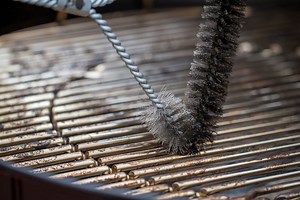 When Is The Best Time To Clean Your Grates? | Burning Questions | Weber Grills