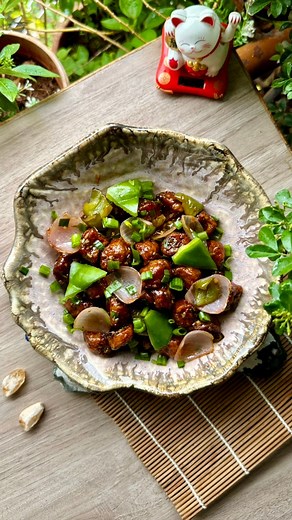 5.5K views · 79 reactions | Soya Chilli Dry 𣏕齃.This Indo-Chinese recipe is perfect for the monsoon season. It's incredibly spicy, flavourful, and high in protein. Once you try it, you'll crave more.Comment below if you want its Recipe......#soya #soyachunks #highprotein #soyachilli #soyabeans #healthylifestyle #chinese #homemade #reelsinstagram #reelitfeelit #reelkarofeelkaro #goodfood #cookingrecipesrepost #indianfoodbloggers #mumbaifoodie #omkarpawar 808520741 | Omkar Pawar | Facebook