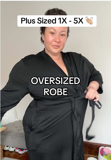 Oversized plus size robe ✨ I’m 295 wearing a 3xl for reference. #oversized #plussizerobe #plussize #robe #robes