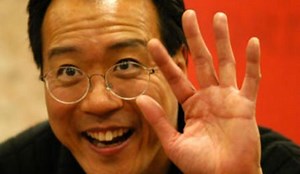 Yo-Yo Surprises Chicago Shoppers with Mall Pop-Up Performance