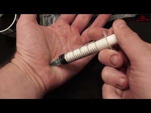 stunt syringe (Film prop)