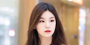 Yeji (ITZY) Age, Height, Boyfriend, Parents, Net Worth, Wiki - Kpop Wiki