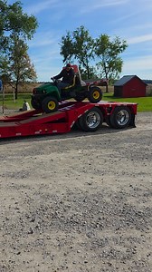 226K views · 2.8K reactions | #secondshift showing this absolute game changer on our Globe Trailers #rgn!! Thanks. #customtruckupfitting #ifyouneeditwecanbuildit #flatbedeverything #aluminumforlife #gethitchedatreiseltsmachineworks #signaturehitchplate #pleasestaytunedthanks #IH2150 #5holewheels #cantdecide | Reiselt's Machine Works | Facebook