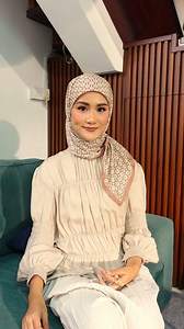 Discover the art of hijab styling with our comprehensive tutorial! ✨ From basic to intricate, we’ll guide you through each step to create a look that’s both beautiful and effortless. Perfect your style and add a touch of grace to your daily outfits 李 #umma #ummawomen #geometria #geometryseries #mattesatin #sphere #tudungbawal | UMMA | Facebook