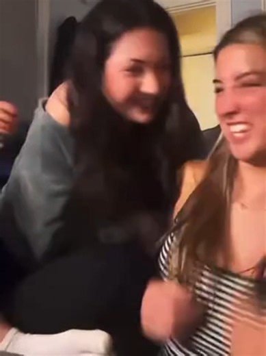 Live Tickling: Ticklechallenge & Ticklish Reactions