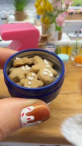 Gingerbread Latte Fail - Got the cream but it just slipped away 😆 #gingerbread #latte #minifood #tiny #miniature | My Mini Bakes