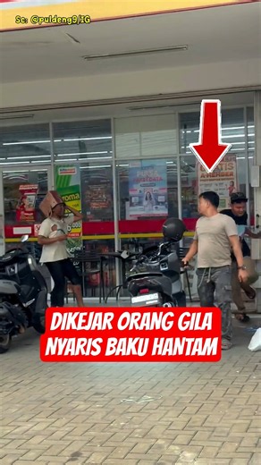 3 types of people when chased by a crazy person‼️ #shortsviral #trending #prank