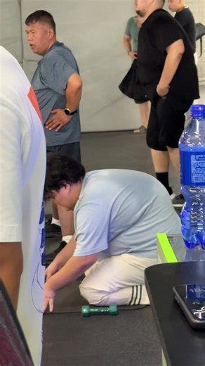 zhekafatbelly01 (@zheka_fatbellyy)’s videos with оригинальный звук - zhekafatbelly01