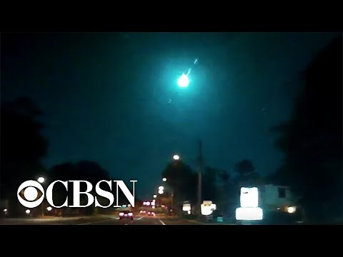 Large green meteor streaks through sky over Florida, Georgia
