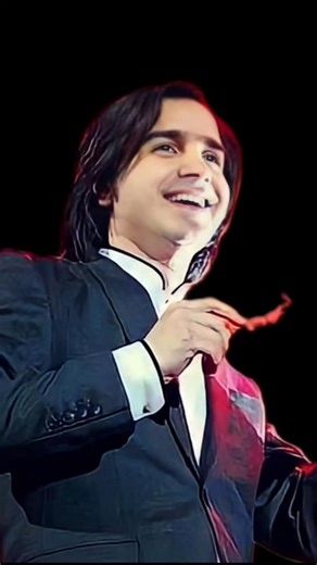 S_R on Instagram‎: "چه اجرای زیبایی داشتند ♥️🥲 . #محسن_یگانه #مرتضی_پاشایی"‎