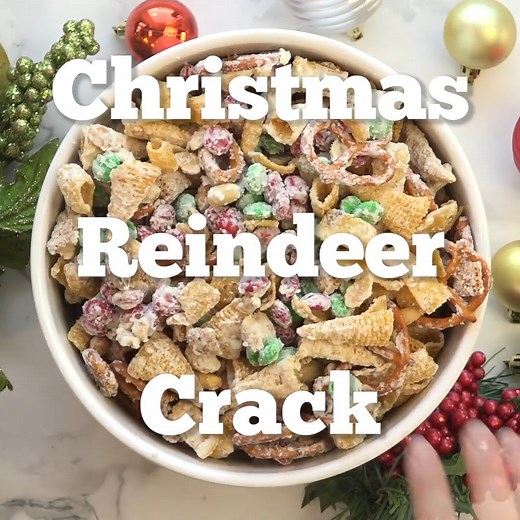 CHRISTMAS REINDEER MUNCH... is super addictive & delicious! Full Recipe Here: http://myincrediblerecipes.com/christmas-reindeer-crack/ DO YOU love Sweet & Salty together!?!?! | Incredible Recipes