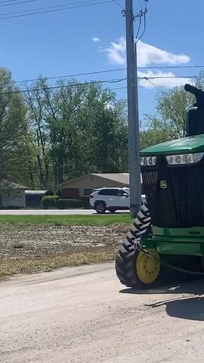 139K views · 2.9K reactions | Bringing the 9RX 540 and the DB60 soybean planter #JohnDeere #TractorShow #ClassicTractor #Farming #Tractor | Sep’s Tractor | Facebook