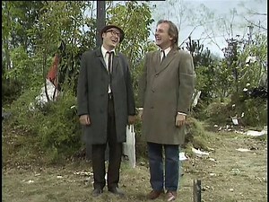 Bottom - S02-E06 - Bottoms Out