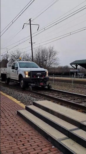 Amtrak Hi-Rail Ford F-350 Super duty truck #amtrak #railroad #ford #truck