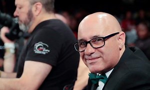 Who is Joshua vs Pulev referee Deon Dwarte? What AJ fight has he judged before?