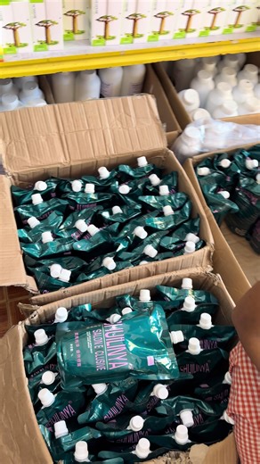 #salonဆိုင်တိုင်းကြိုက်တဲ့ဖြောင့်ဆေးလေးပြန်ရပါပီခင်ဗျာ#sevennine79ဆံပင်ညှပ်ဆိုင်သုံးပစွည်းရောင်းဝယ်ရေး