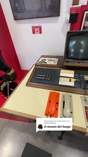 Explore a Vintage Computer Museum Exhibit
