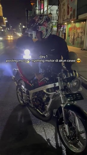 Posting Motor Cewek dan Cowok: Day 1
