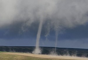 Tornadic cousins: Landspouts dance across the nation