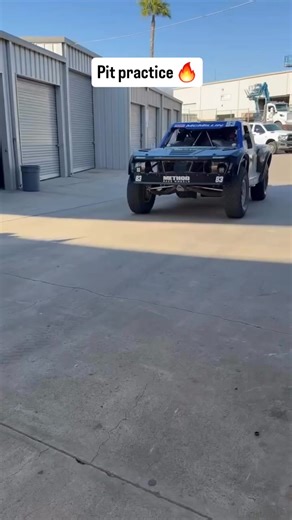 Entrenamiento arduo del equipo McMillin Racing #83 en preparación para la Score Baja 400‼️👀👏🏻💪🏻✅🏁 #Ready #PitRace #Practice #Mason #Mcmillin 📽️ McMillin Racing | PAUL Gordon Photography