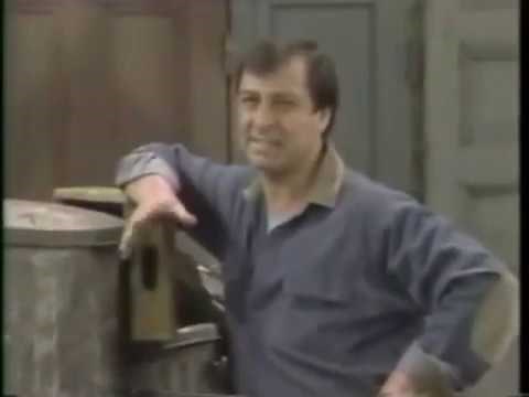 Classic Sesame Street: Luis' Old Chair (1988)