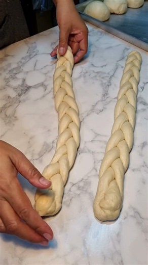 Braided bread #breadshaping #baking #sweetbread