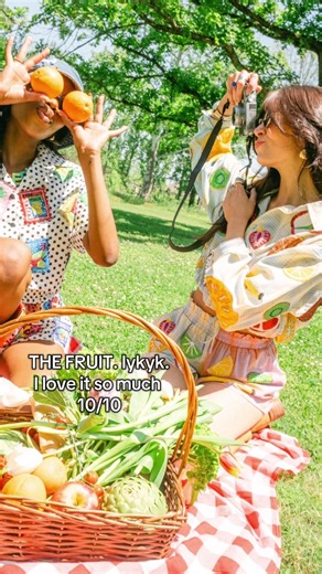 Spring Queen going live Sunday at 10 am CST!!!! Don’t be late to this drop 💅🏻💅🏻💅🏻💅🏻👑👑👑👑 #queenofsparkles #thequeenteam #queenofsparkles✨ #queenofsparklesdress #queenofsparklesset #maximaliststyle #dopaminedressing #springfashion #picnic #ratingoutfits