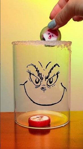 Grinch-tastic Christmas DIY! 🎄✨ Unleash Your Inner Elf!