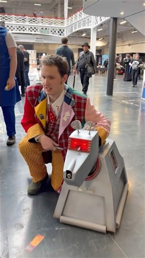 K9 + Dr Who #k9 #doctorwho #bbc #disney