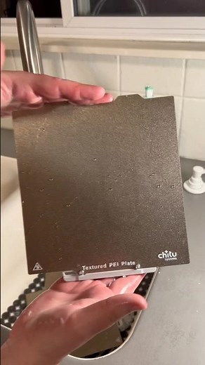 Dish Soap vs Isopropyl Alcohol for Build Plate Cleaning