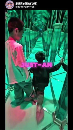 mirror maze survival trick