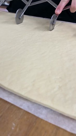 Delicious Black Raspberry & Cream Danish Recipe