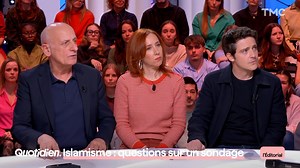 « Les jeunes musulmans de plus en plus rigoristes en France ». Voici le titre qu'affiche le Figaro, s'appuyant sur le récent sondage de l'Ifop. Pour rappel, ce sondage porte sur le rapport à l'islam et à l'islamisme des musulmans en France, menée depuis 1989 | Quotidien avec Yann Barthès