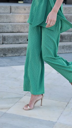 60K views · 292 reactions |  https://juan-bernal.com/producto/conjunto-elsa/ | Juan Bernal | Facebook