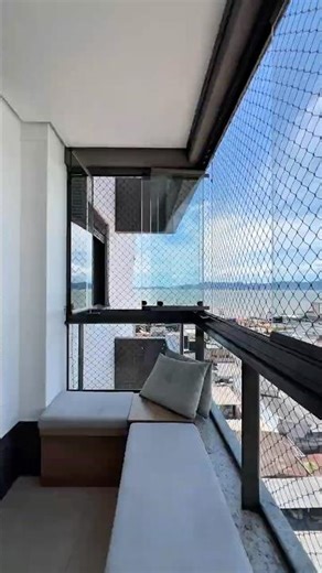 Apartamento 3 Dormitórios com Vista Mar em Barreiros | São José