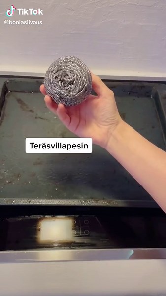 Tehokkaat vinkit uunipellin puhdistukseen