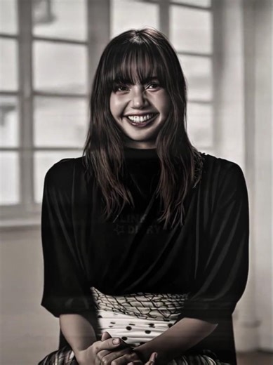 PELIGROSA - LISA EDIT #blackpink #lisa #edit #peligrosa #4k #twixtor #lisaedit #trend #shorts