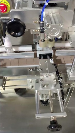 Automatic Spray Bottle Capping Machine #cappingmachine #capper