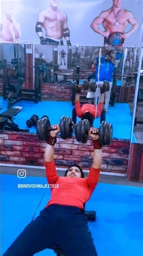 35+35 kg=70 kg dumbbell press workout gym VK Fitness